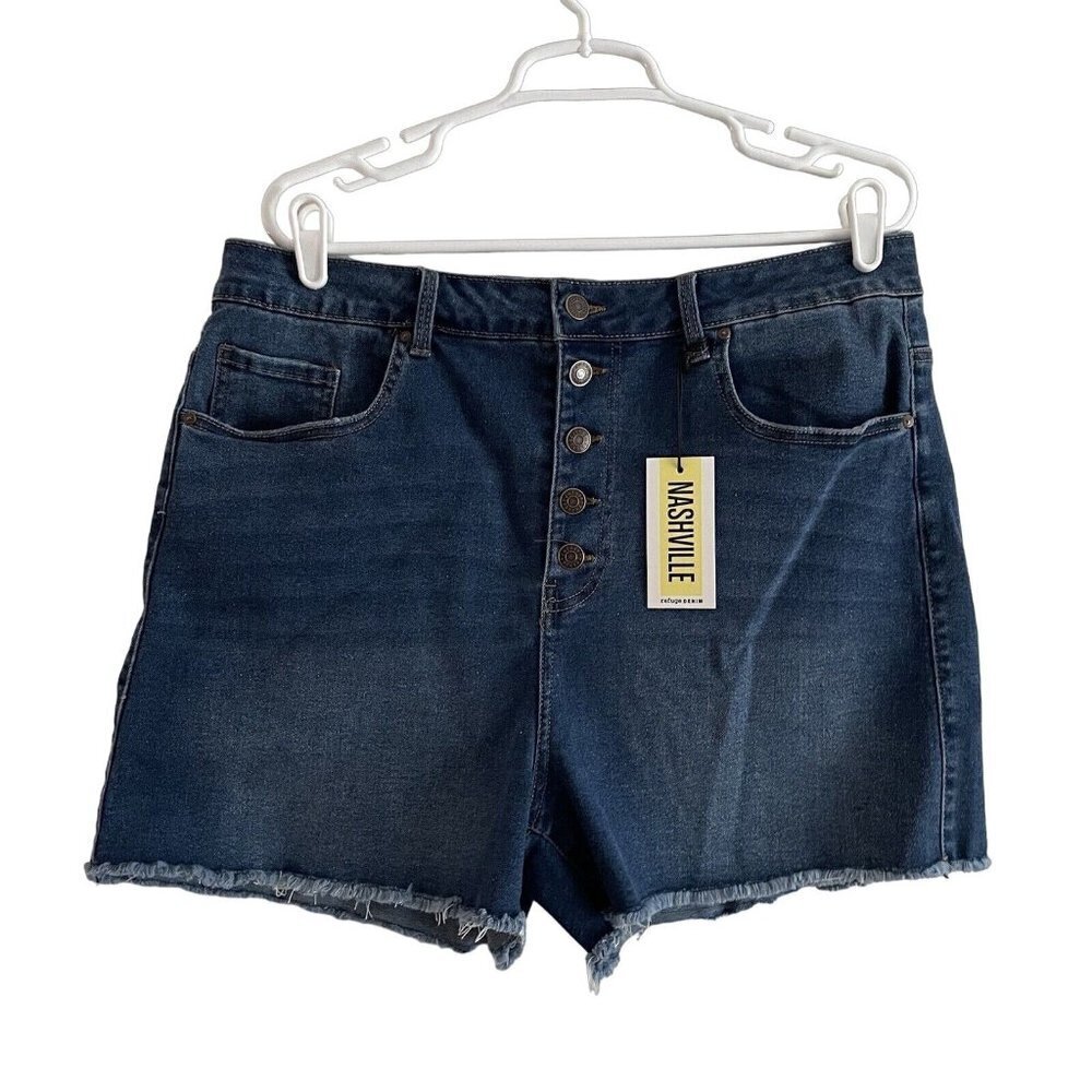 Refuge Denim Nashville Wmn 15 Blue Med Wash Button Fly High Rise Jean Shorts NWT